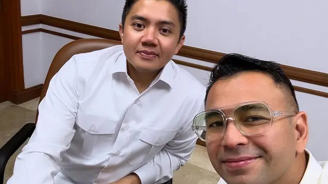 Mayor Teddy menyampaikan pesan khusus untuk Raffi Ahmad menyambut Tahun Baru 2025. Selain kerja cerdas, ia menyinggung 2024 penuh cerita indah. (Foto: Dok. Instagram @raffinagita1717)