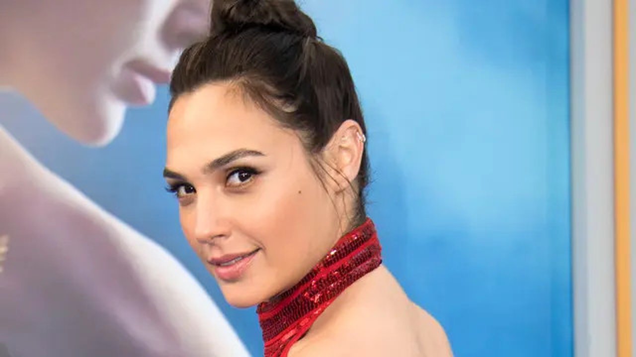 Aktris Gal Gadot saat menghadiri premier film 