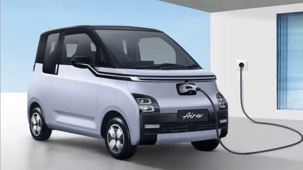 Revolusi kendaraan listrik (EV) bukan lagi masa depan, melainkan sudah menjadi kenyataan, dan hal ini paling jelas terlihat di China.

Dikutip dari ...