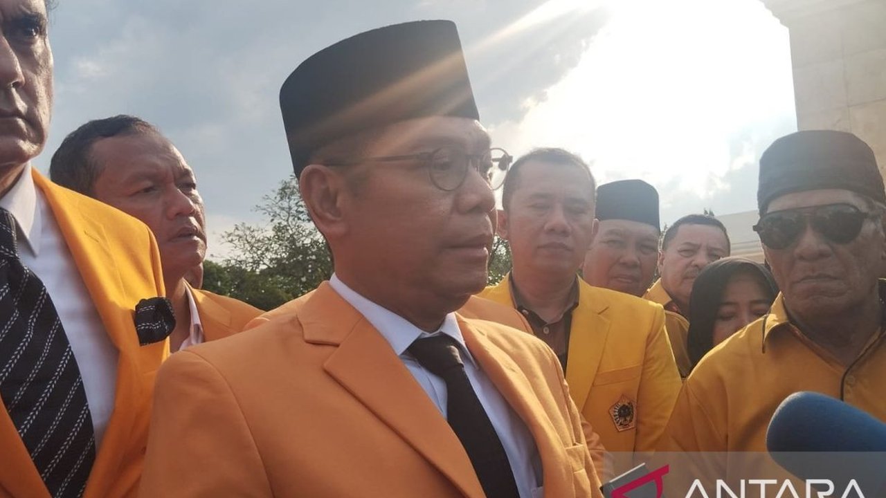 Wakil Ketua DPR RI Adies Kadir memastikan pihaknya akan melibatkan masyarakat dalam merancang revisi ataupun membuat Undang-Undang Pemilu setelah presidential ...