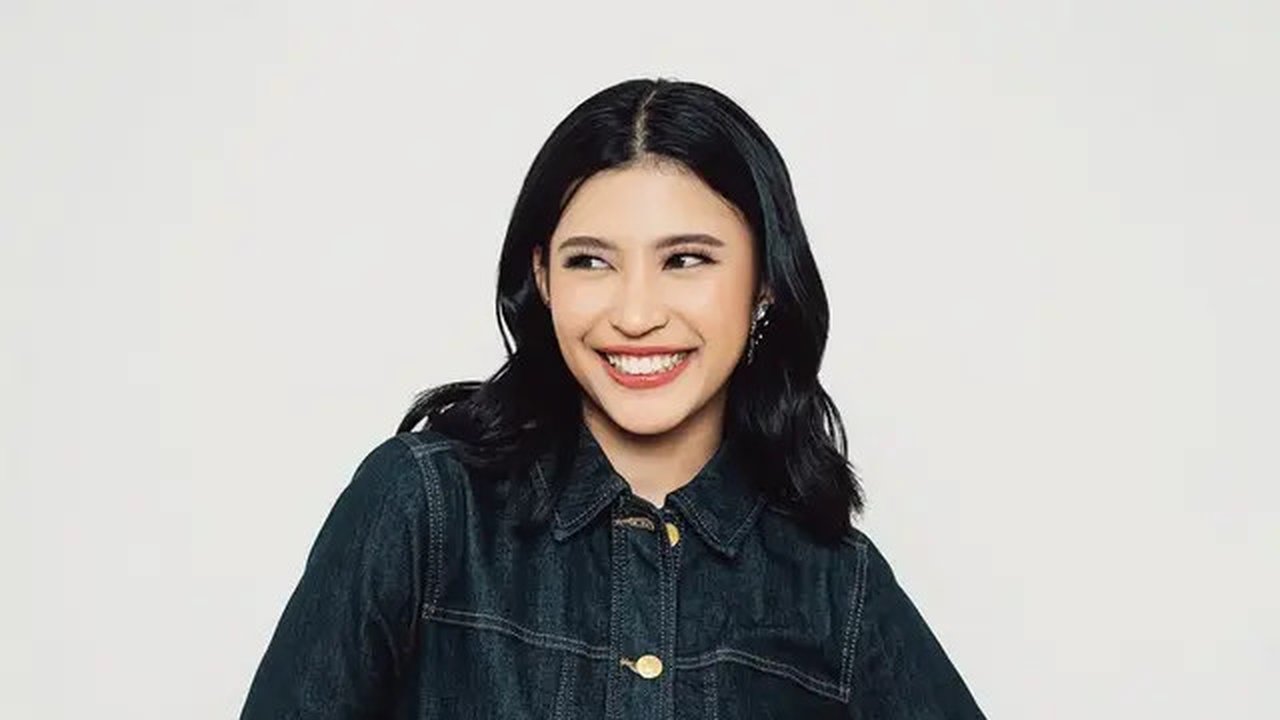 Setelah Neida Aleida pamit, Keisha Cinantya direkrut sebagai vokalis baru HiVi. Ia sempat mengubur mimpi besar berkarier setelah menjadi seorang ibu. (Foto: Dok. Instagram @keicinantya)