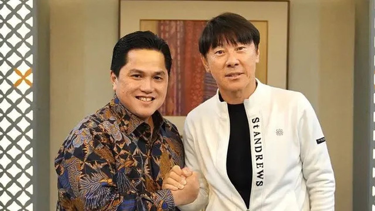 Erick Thohir bersama Shin Tae-yong. (c) Instagram @erickthohir