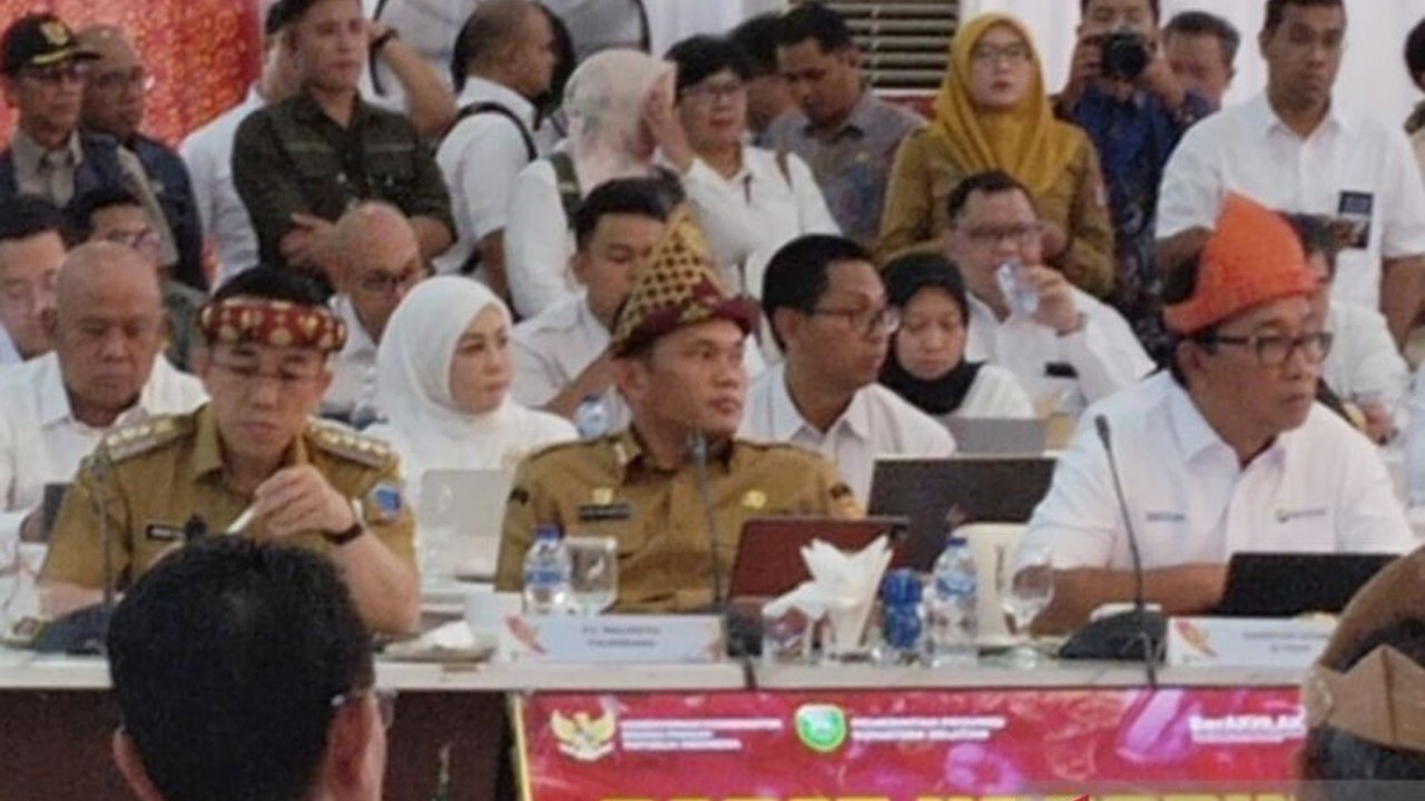 Pemerintah Kota Palembang berkolaborasi dengan ratusan hotel untuk memberikan makan gratis kepada warga kurang mampu dengan memanfaatkan sisa makanan sarapan pagi hotel.