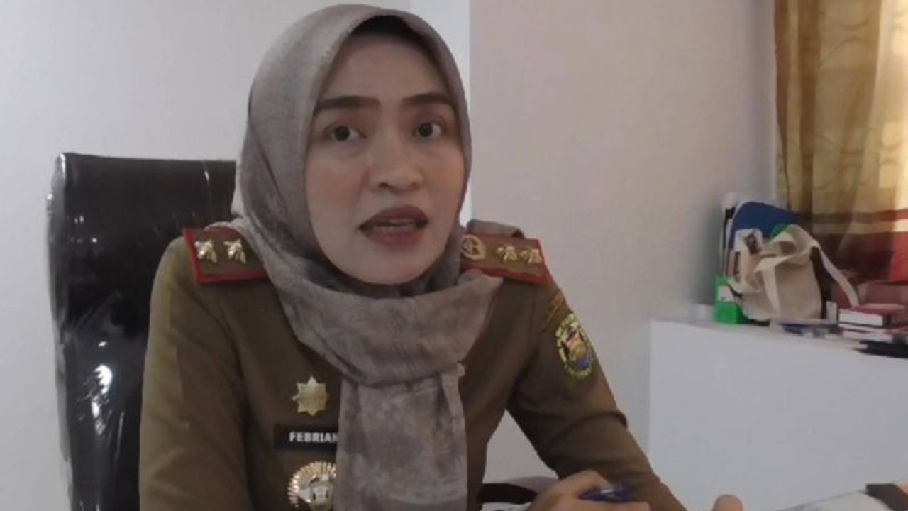 Pemerintah Kota Bandarlampung sedang mendata warga yang belum melakukan perekaman KTP elektronik untuk mencapai target 100 persen kepemilikan KTP-el, dengan jumlah warga yang belum merekam diperkirakan mencapai 16 ribu jiwa.