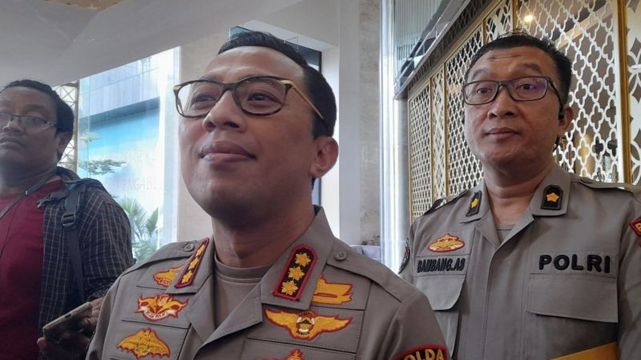 Polda Metro Jaya akan menindak tegas siapa pun yang merusak fasilitas umum terkait tren perburuan koin dalam aplikasi 'Koin Jagat', namun tetap mengimbau masyarakat untuk menjaga ketertiban dan keamanan.