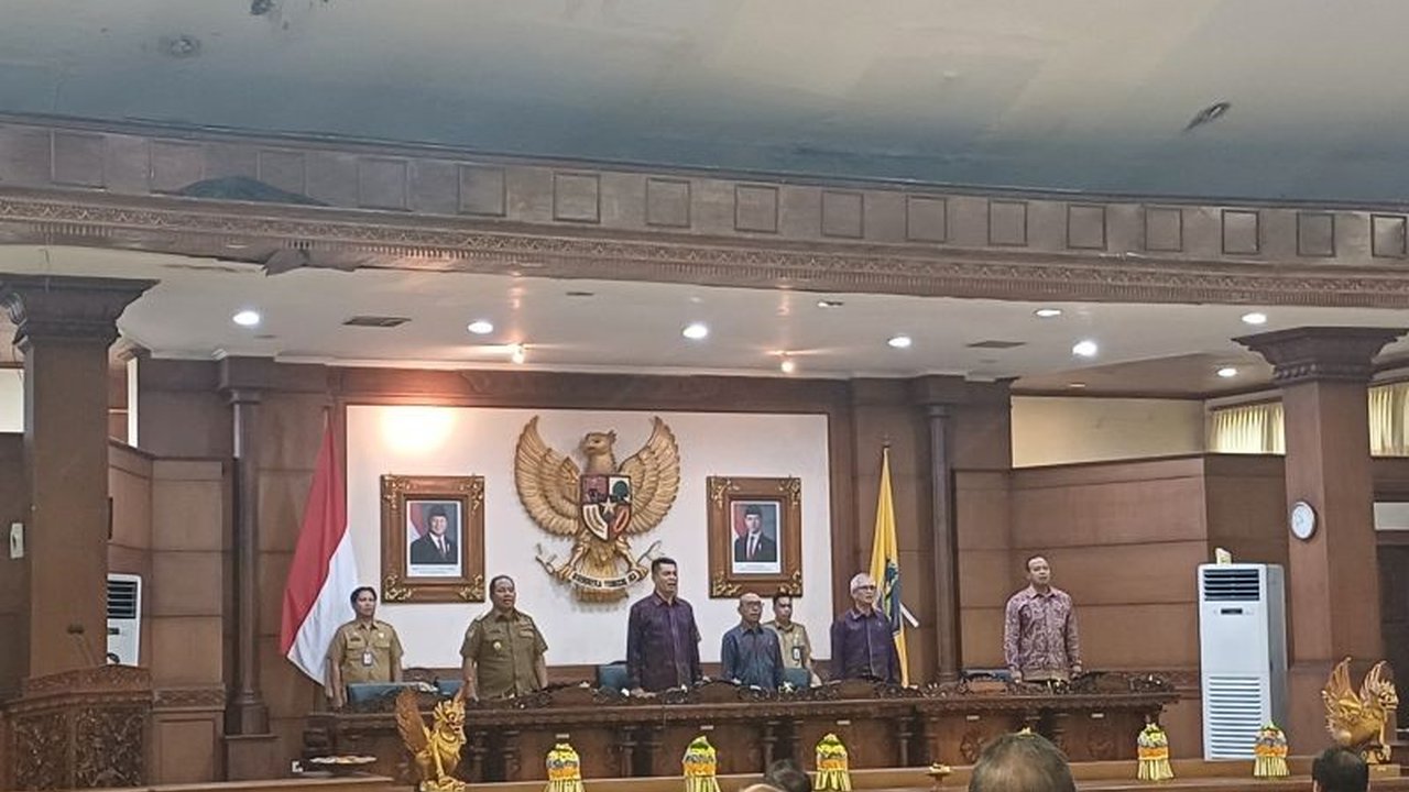 DPRD Bali mengumumkan pasangan calon gubernur dan wakil gubernur terpilih, Wayan Koster-Giri Prasta, dalam sidang paripurna dan akan menyerahkannya ke Mendagri untuk proses pelantikan yang direncanakan 7 Februari 2025.