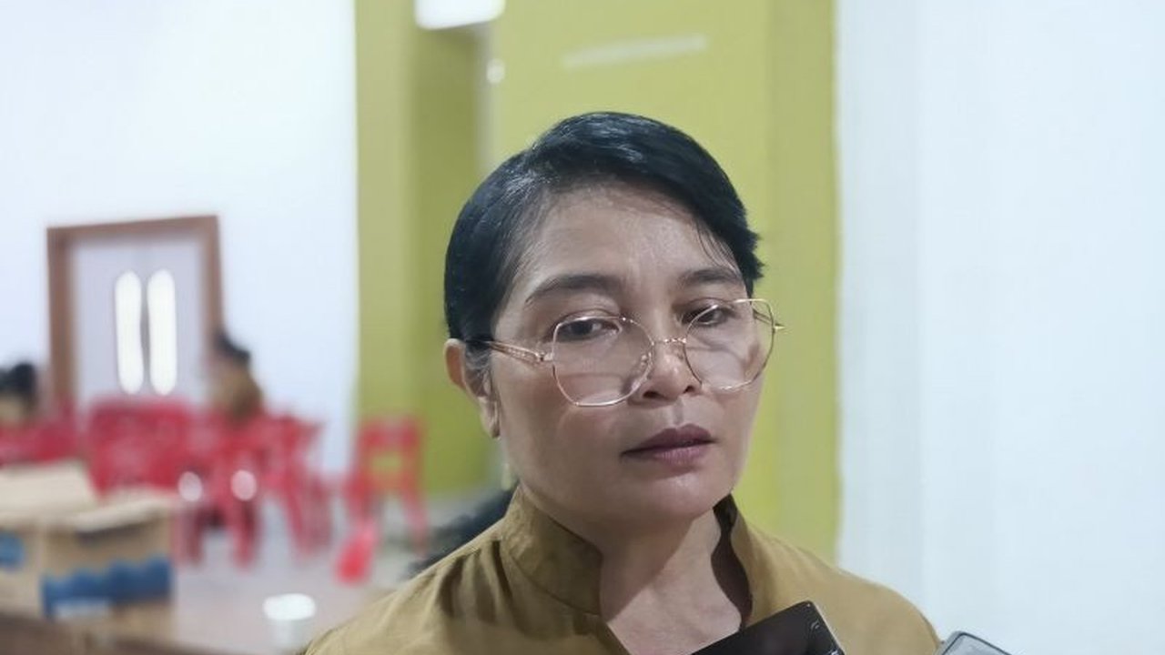 Pemerintah Kota Jayapura gencar temukan dan tangani 40.000 kasus malaria di 2024 melalui kader kesehatan, penyemprotan insektisida, dan imbauan penggunaan kelambu, dengan fokus pada daerah rawan seperti Distrik Muara Tami.