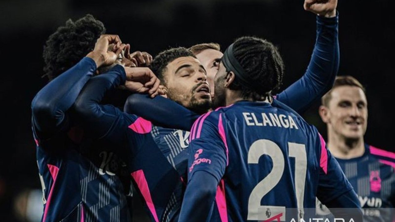 Manajer Liverpool, Arne Slot, mengakui kekuatan Nottingham Forest dan menyebutnya sebagai kandidat kuat juara Liga Inggris,  menjelang laga Liverpool melawan Forest di City Ground.