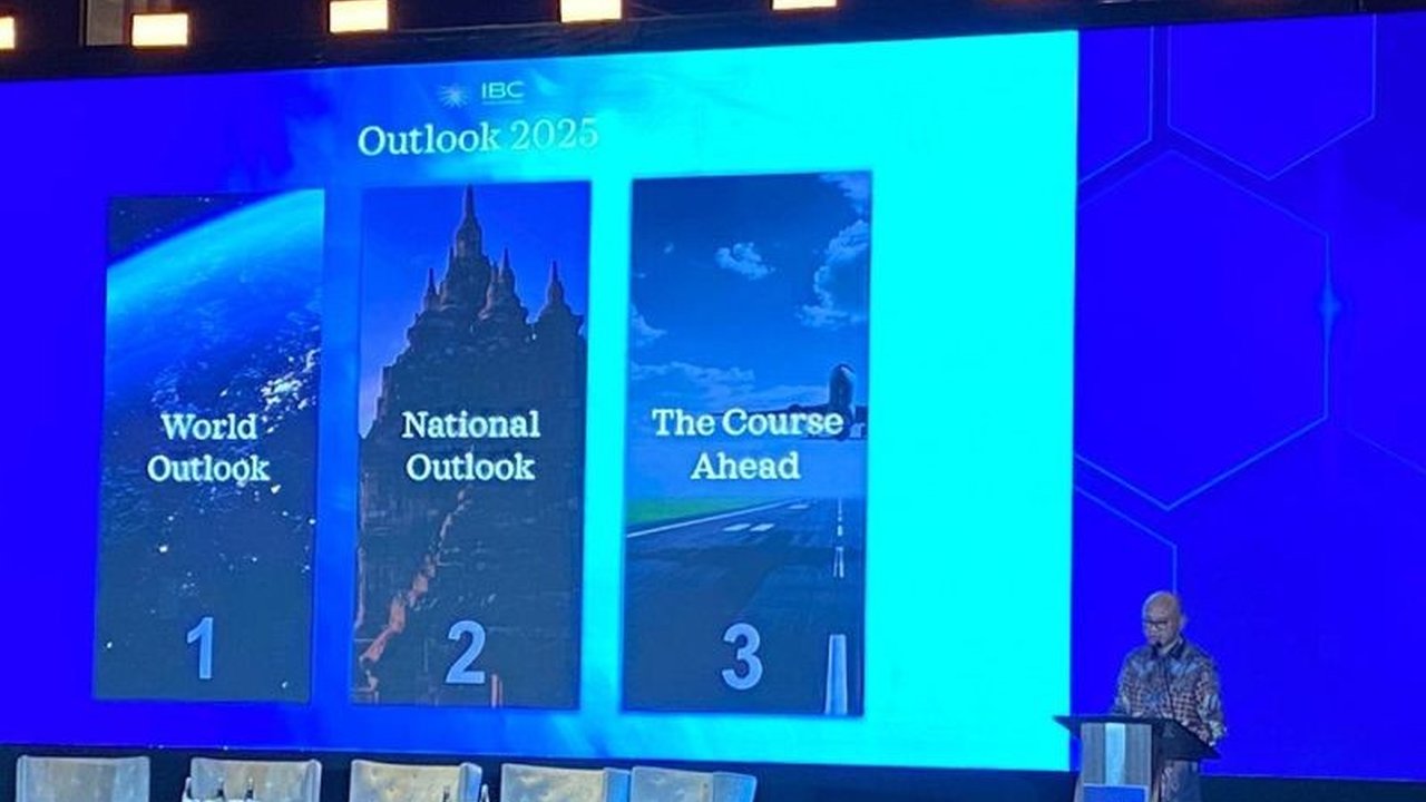 Indonesian Business Council (IBC) mendorong pemerintah untuk menerapkan empat strategi utama guna menarik investasi besar-besaran, termasuk reformasi tata kelola, kolaborasi publik-swasta, hilirisasi industri, dan ekonomi hijau.