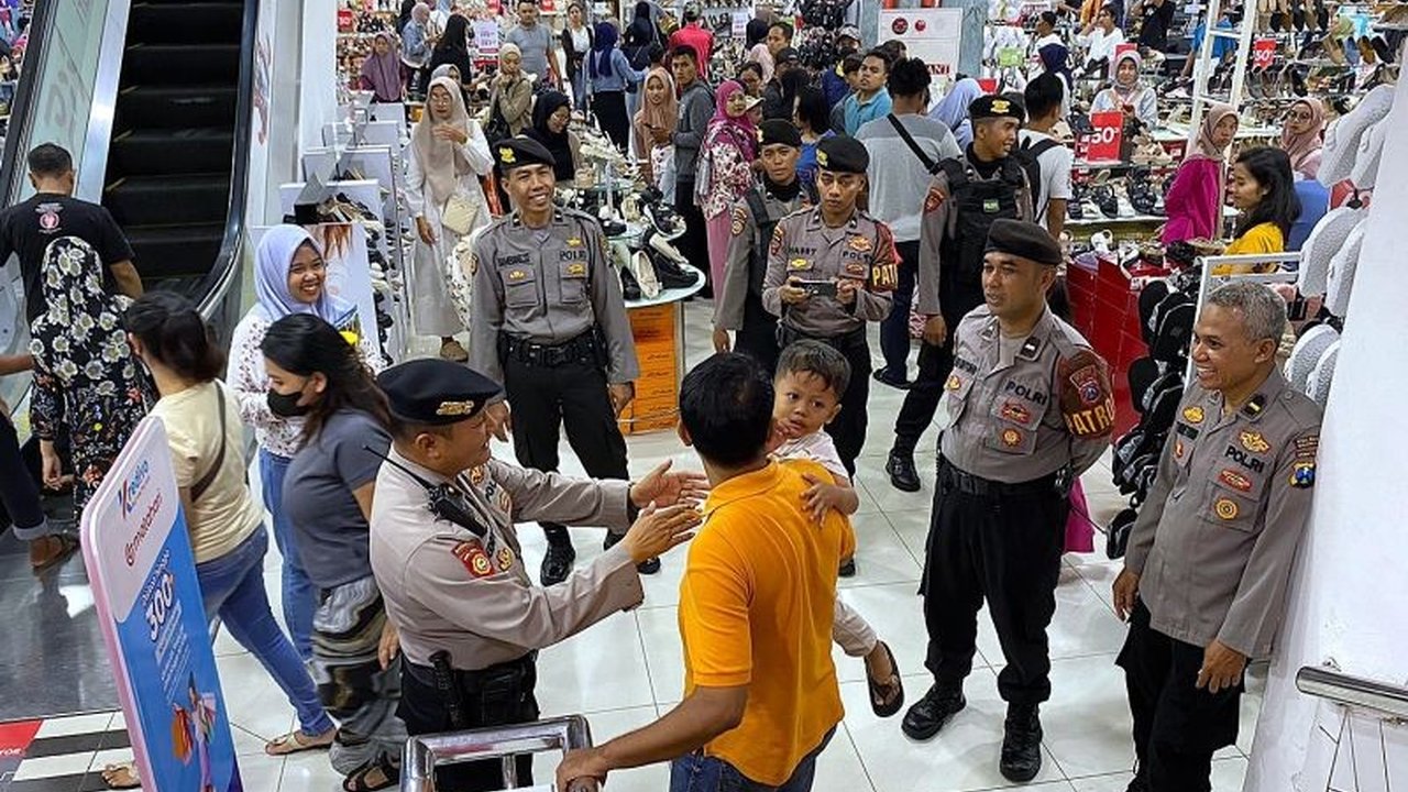 Polresta Malang Kota menerjunkan 347 personel untuk mencegah gangguan kamtibmas di objek vital, termasuk patroli di Kampung Heritage Kayutangan dan antisipasi 3C.