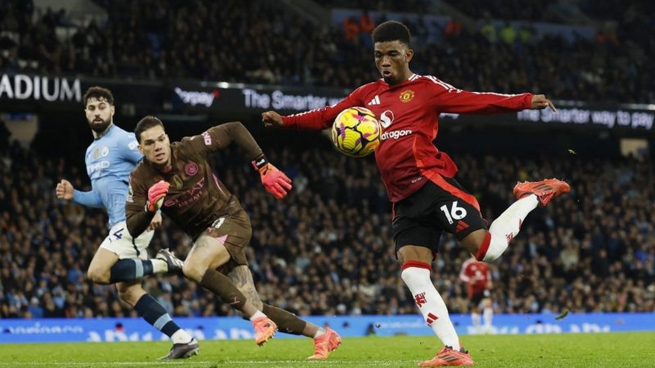 Setelah kemenangan atas Arsenal di Piala FA, kapten Manchester United, Bruno Fernandes, menegaskan fokus timnya kini sepenuhnya tertuju pada pertandingan Liga Inggris melawan Southampton.