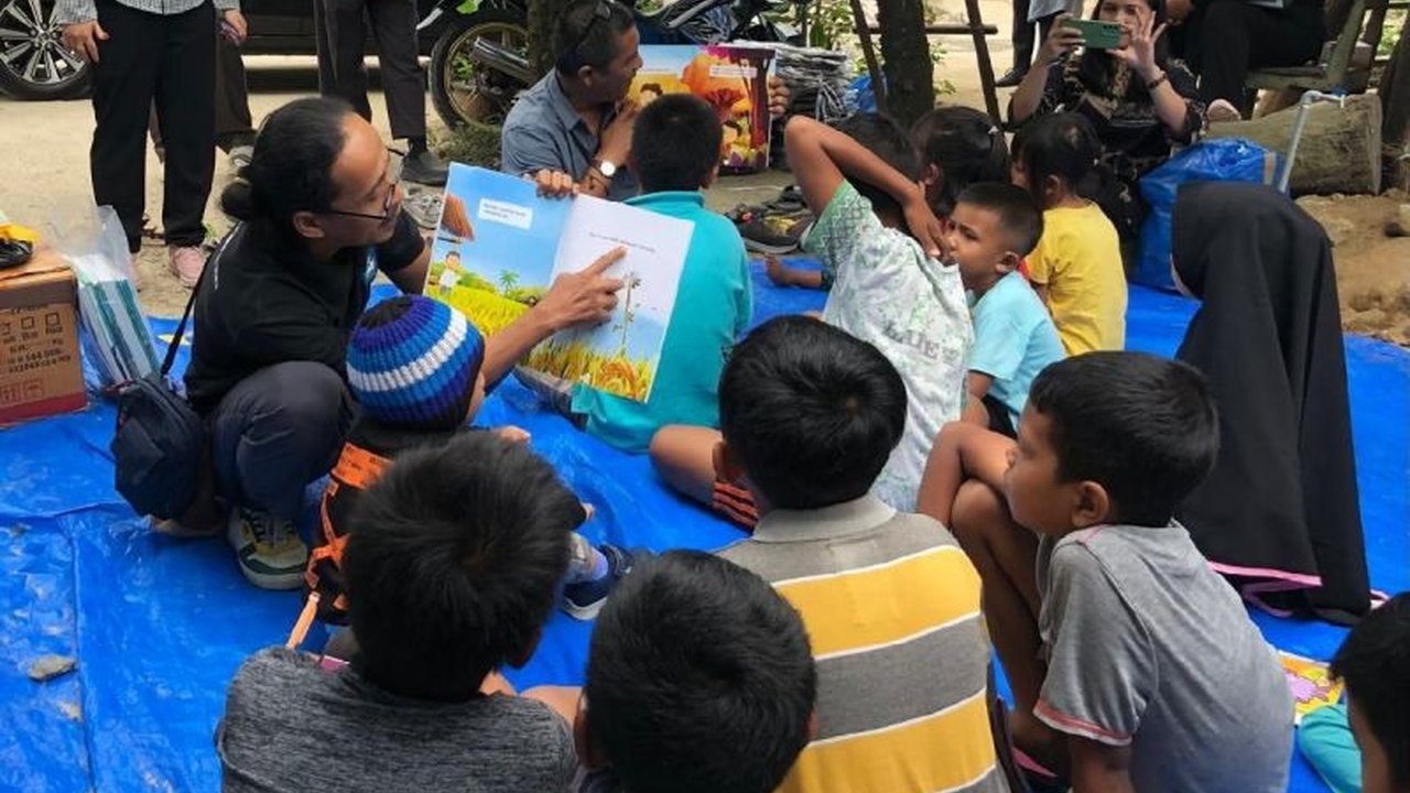 Balai Bahasa Sumut (BBPSU) mengajak seluruh elemen masyarakat memanfaatkan 97 buku cerita anak dwibahasa untuk penguatan literasi dan pelestarian bahasa daerah di sekolah-sekolah Sumatera Utara.
