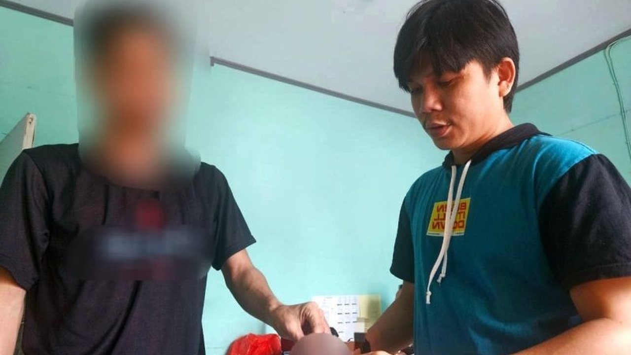 Polisi di Gorontalo menangkap seorang pria berusia 35 tahun karena kepemilikan dan penggunaan ganja yang dibeli secara online, berdasarkan informasi dari masyarakat.
