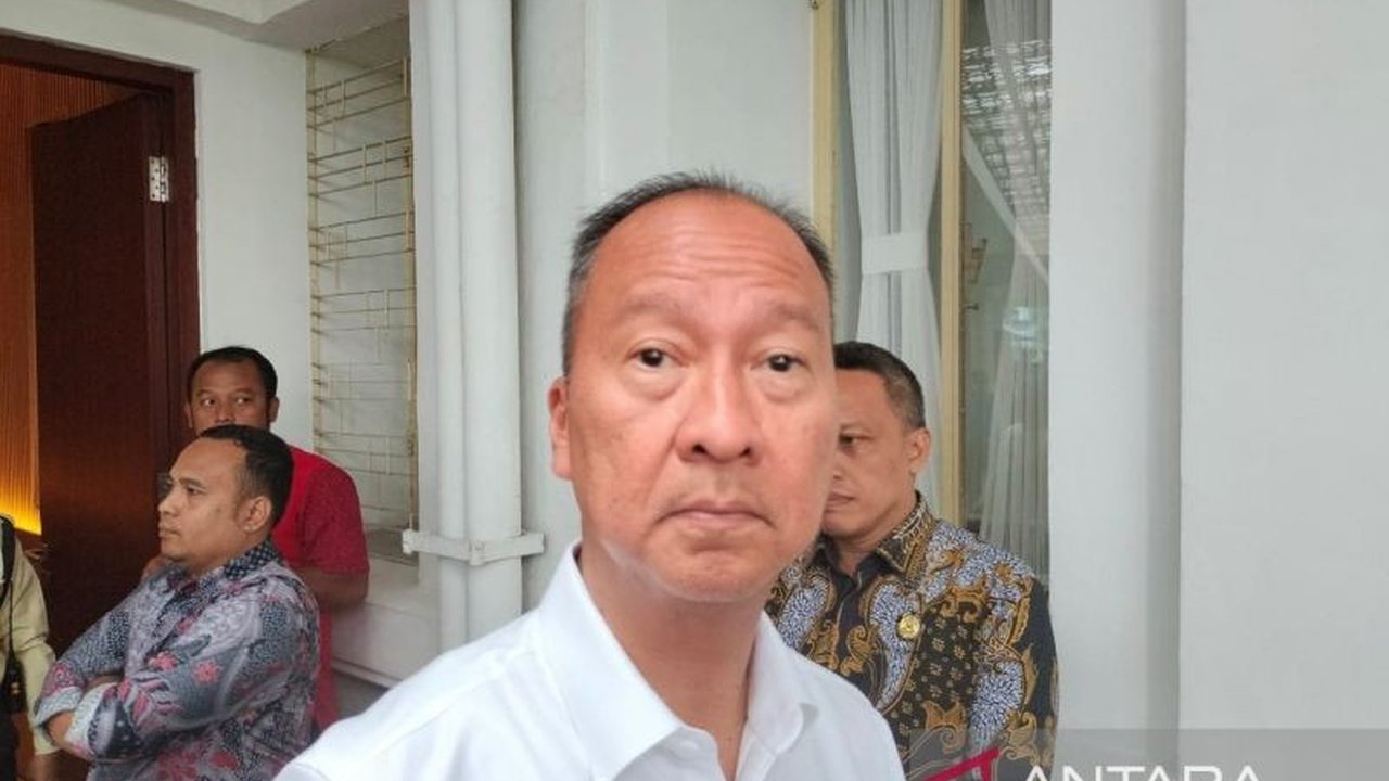 Menteri Perindustrian (Menperin) Agus Gumiwang Kartasasmita menekankan pentingnya ketersediaan gas bumi bagi industri manufaktur di Indonesia dan mendorong percepatan Harga Gas Bumi Tertentu (HGBT) untuk menjamin kelancaran produksi.