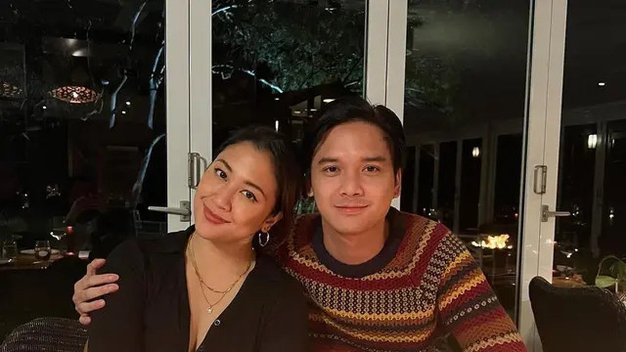 Potret Romantis Sherina Munaf dan Suami (Sumber Instagram/baskaramahendra)