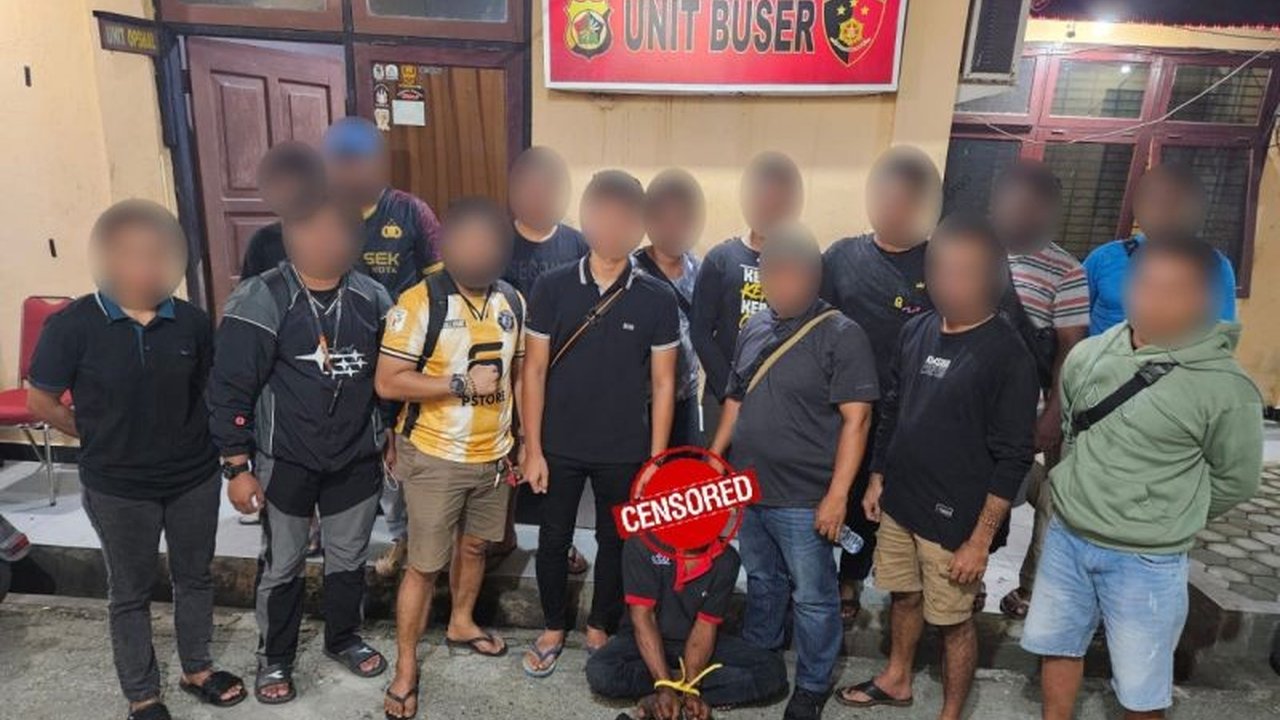 Polres Jayapura telah menangkap seorang tersangka terkait pembunuhan petugas kebersihan, Piter Kapitan, di Kompleks Pemda Doyo Baru dan masih terus melakukan penyelidikan untuk mengungkap fakta sebenarnya.