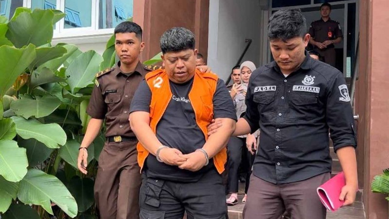 Kejaksaan Negeri Bireuen telah memeriksa 73 saksi terkait kasus korupsi bimbingan teknis (bimtek) dana desa senilai Rp1,12 miliar yang melibatkan dua tersangka, Subarni dan Teguh Mandiri Putra.