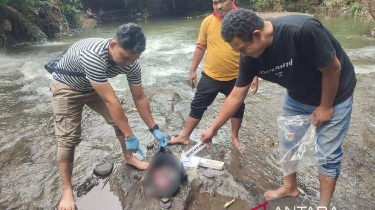 Seorang siswi SMA di Mataram ditetapkan sebagai tersangka karena membuang jasad bayinya yang baru lahir ke Sungai Ancar;  Polisi menerapkan Pasal 341 KUHP dengan ancaman hukuman tujuh tahun penjara.