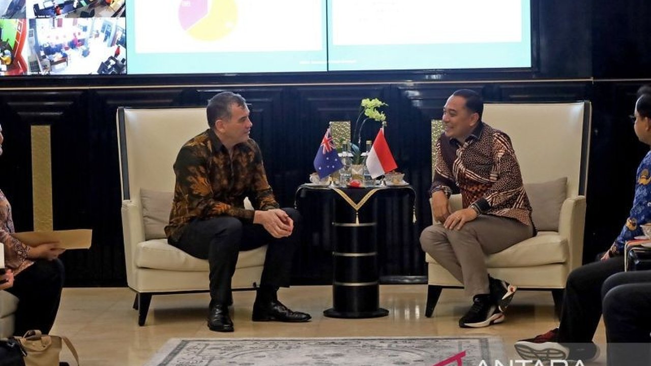 Pemkot Surabaya berencana menjalin kerja sama pengembangan pendidikan dan kemitraan Sister City dengan Australia, membuka peluang pertukaran budaya dan ekonomi.