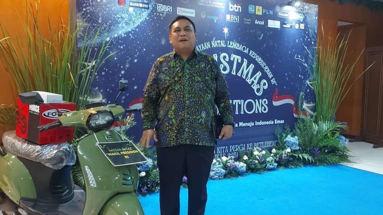 Sekitar 500 pegawai lembaga kepresidenan merayakan Natal 2025 di Jakarta, setelah padatnya kesibukan transisi pemerintahan, dengan tema 'Menyambut Transformasi Indonesia Menuju Indonesia Emas 2045'.