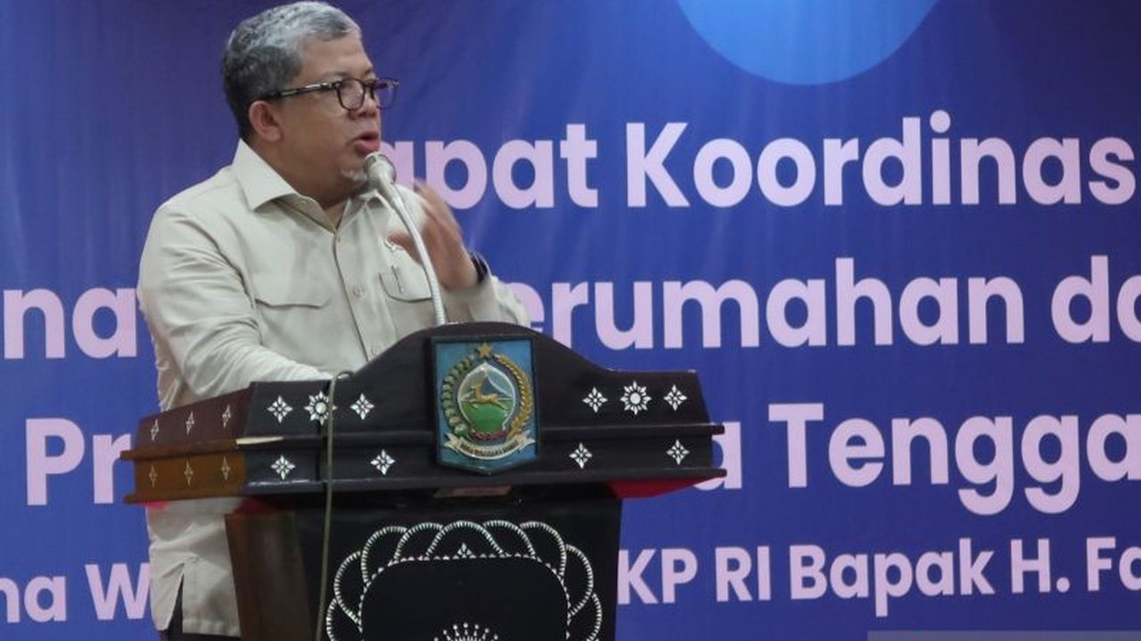 Wakil Menteri Perumahan Rakyat Fahri Hamzah memastikan program pembangunan 3 juta rumah per tahun tidak akan menggunakan lahan pertanian produktif demi menjaga ketahanan pangan nasional.