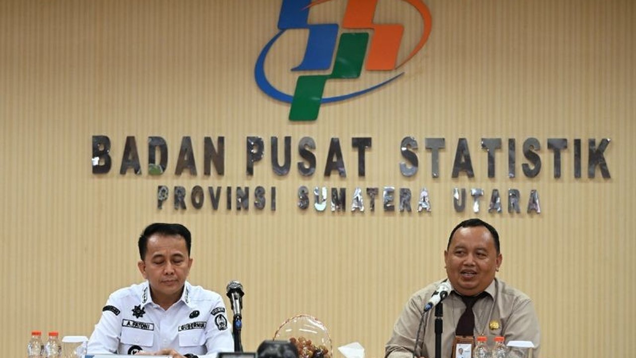 Penjabat Gubernur Sumut mengumumkan penurunan angka kemiskinan di Sumut menjadi 7,19 persen pada September 2024, capaian tertinggi di Indonesia sepanjang tahun 2024 berkat berbagai program dan dampak positif PON.
