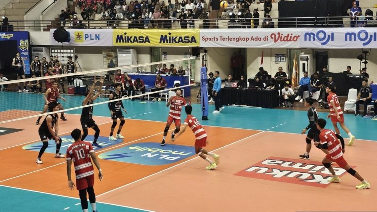 Jakarta LavAni Livin' Transmedia berhasil mengalahkan Jakarta Garuda Jaya dengan skor 3-0 dalam lanjutan PLN Mobile Proliga 2025 di GOR Ken Arok, Malang, Jumat (17/1),  dan menatap babak final four.