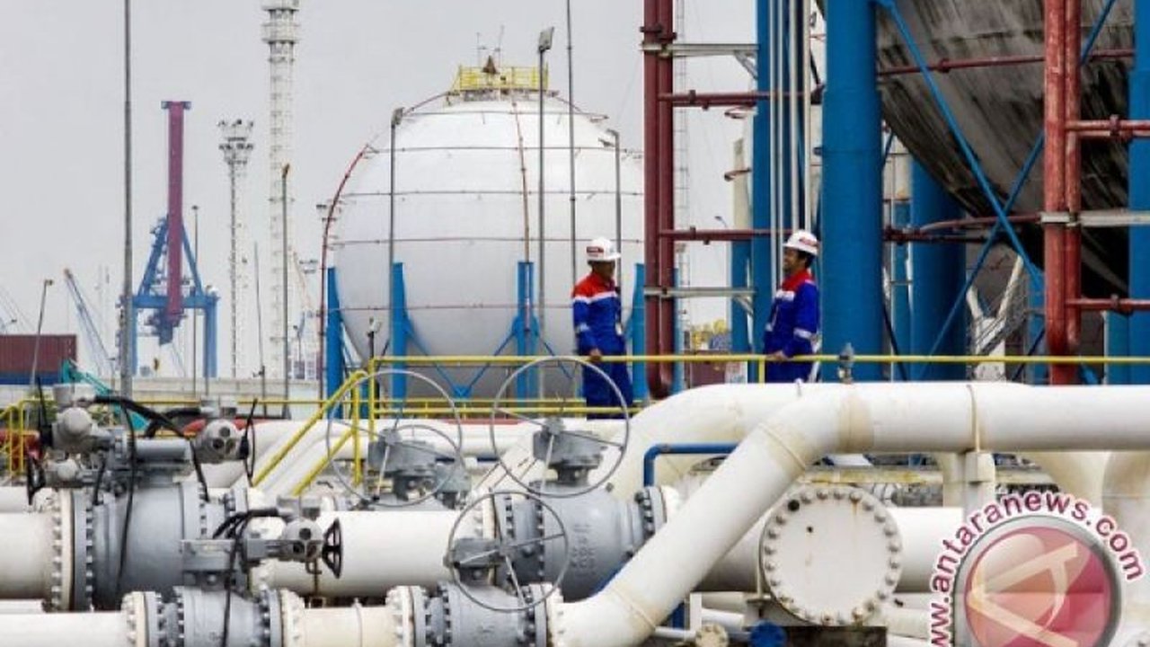 Menteri ESDM Bahlil Lahadalia mendorong pembangunan industri LPG dalam negeri untuk mengurangi impor dan meningkatkan ketahanan energi Indonesia, serta mengurangi pengeluaran devisa hingga Rp450 triliun per tahun.