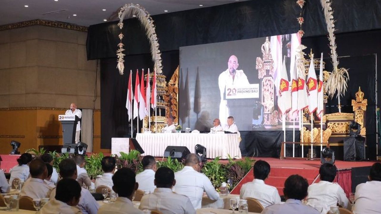 Ketua DPD Partai Gerindra Bali, Made Muliawan Arya (De Gadjah), menyatakan kesiapannya bekerja sama dengan Gubernur Bali terpilih, Wayan Koster, demi kepentingan masyarakat Bali, meskipun kalah dalam Pilkada.