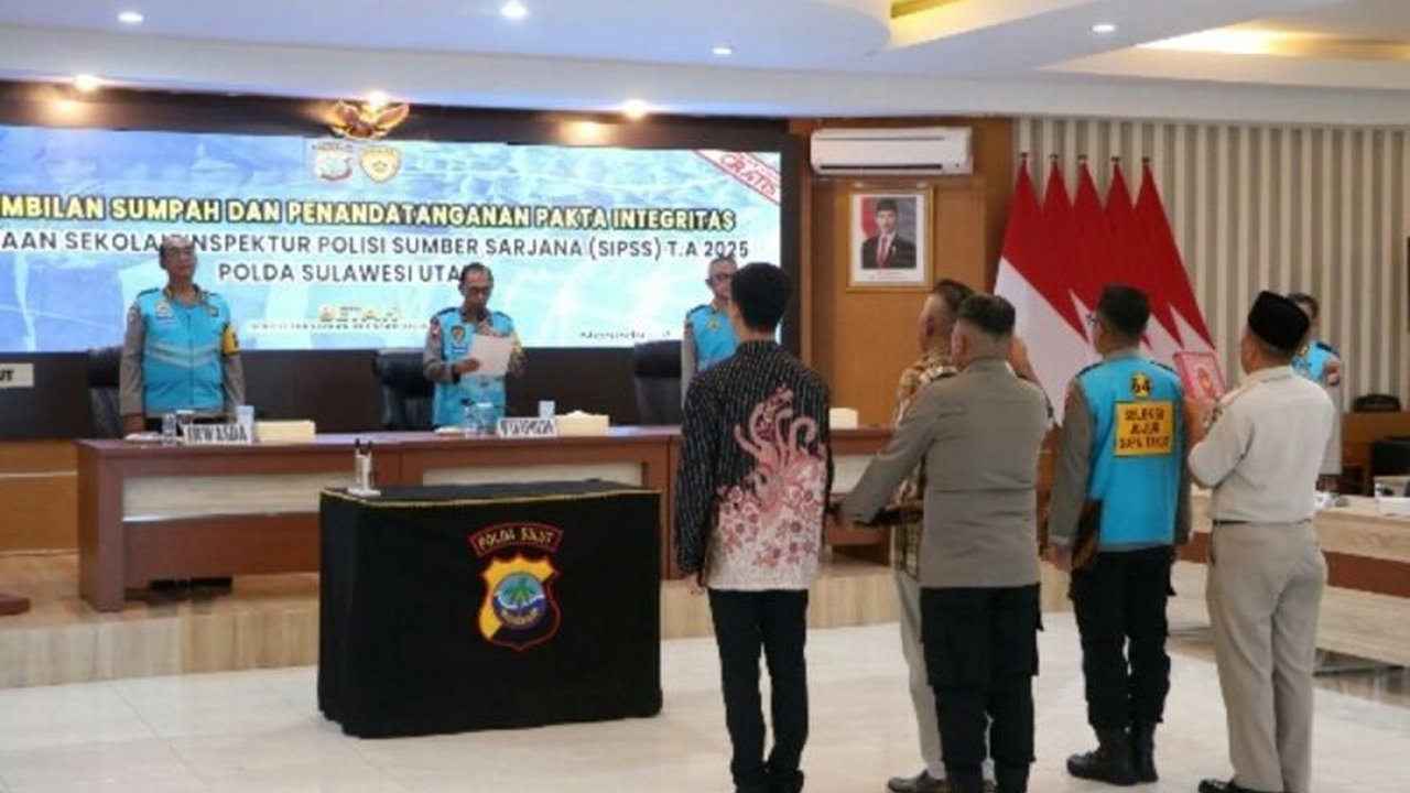 Polda Sulawesi Utara tegaskan komitmen transparansi dan integritas dalam seleksi penerimaan SIPSS 2025 melalui penandatanganan pakta integritas dan pengambilan sumpah di Manado.
