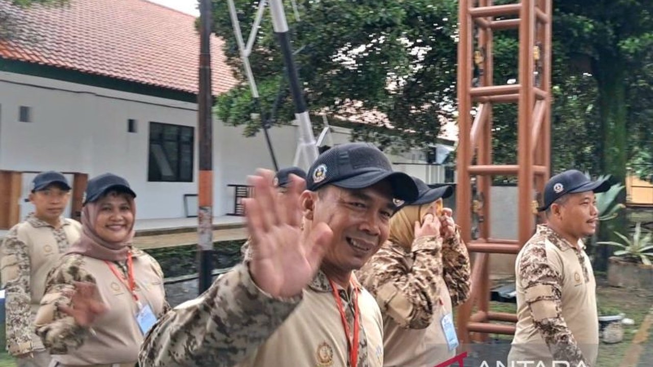 Menteri Pemberdayaan Perempuan dan Perlindungan Anak (PPPA) menekankan pentingnya Makan Bergizi Gratis (MBG) untuk 1000 Hari Pertama Kehidupan (HPK) dalam upaya percepatan penurunan stunting di Indonesia, didukung oleh program-program unggulan lainnya.