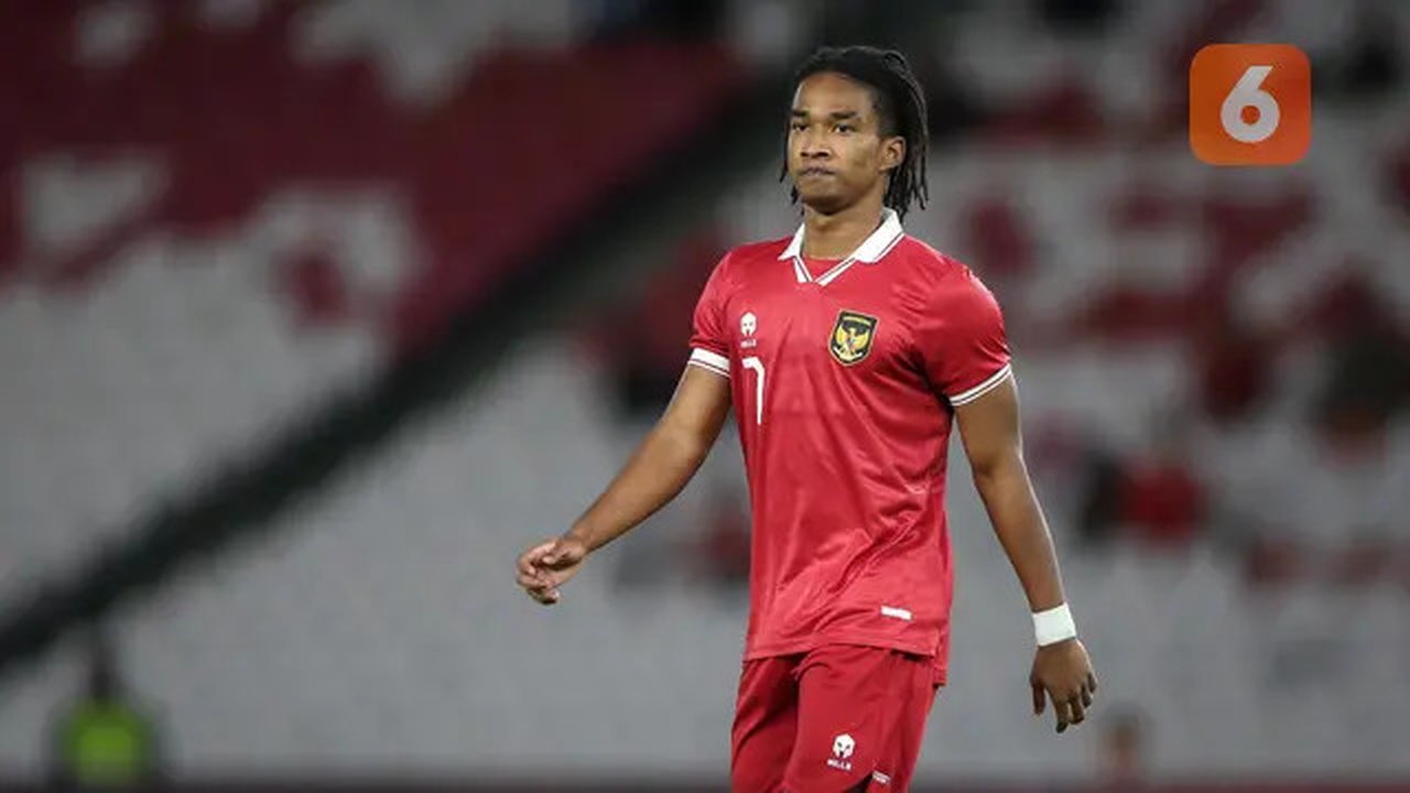 Pemain Timnas Indonesia U-22, Ronaldo Kwateh saat laga uji coba internasional antara Timnas Indonesia U-22 melawan Timnas Lebanon U-22 di Stadion Utama Gelora Bung Karno (SUGBK), Senayan,