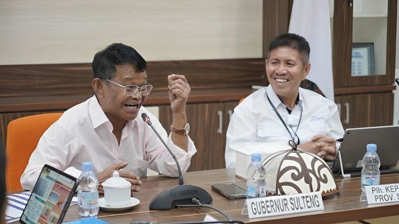 Gubernur Sulawesi Tengah, Rusdy Mastura, mengapresiasi penurunan angka kemiskinan signifikan dan mengajak seluruh pihak untuk memperkuat kolaborasi demi mewujudkan Sulawesi Tengah yang lebih sejahtera.