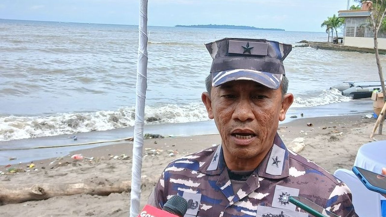 Pembongkaran pagar laut sepanjang 30 km di Tanjung Pasir, Tangerang, ditarget selesai dalam 10 hari dengan mengerahkan 600 personel TNI AL dan nelayan, atas perintah Presiden untuk mencabut dan mengusut kepemilikan pagar tersebut.