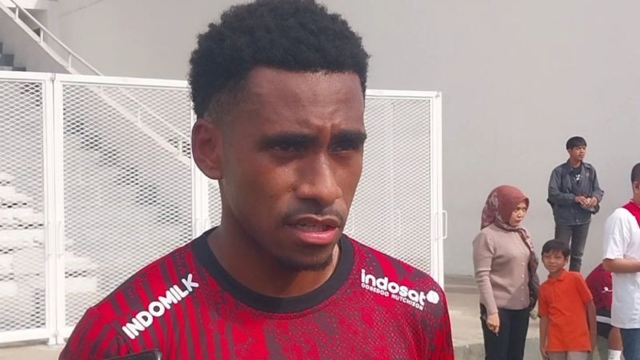 Pelatih Timnas U-20 Indonesia, Indra Sjafri, mengumumkan bahwa Iqbal Gwijangge dan Meshaal Hamzah akan melanjutkan karier sepak bola mereka di Liga Thailand, bergabung dengan tiga pemain Indonesia lainnya.
