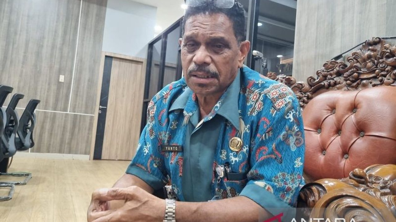 Pemerintah Kabupaten Manokwari berupaya memaksimalkan retribusi sampah melalui peraturan bupati (Perbup) baru yang akan mengatur besaran retribusi secara rinci, berdasarkan Perda Nomor 12 Tahun 2016 dan Perda Nomor 5 Tahun 2023, guna meningkatkan Pendapat