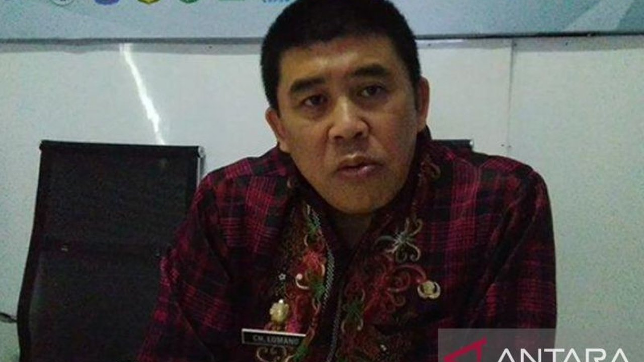Pemerintah Kalimantan Barat (Kalbar) gencar menekan angka kemiskinan ekstrem lewat pengembangan sektor unggulan seperti pertanian, perkebunan, dan pariwisata, serta peningkatan kualitas sumber daya manusia dan infrastruktur.