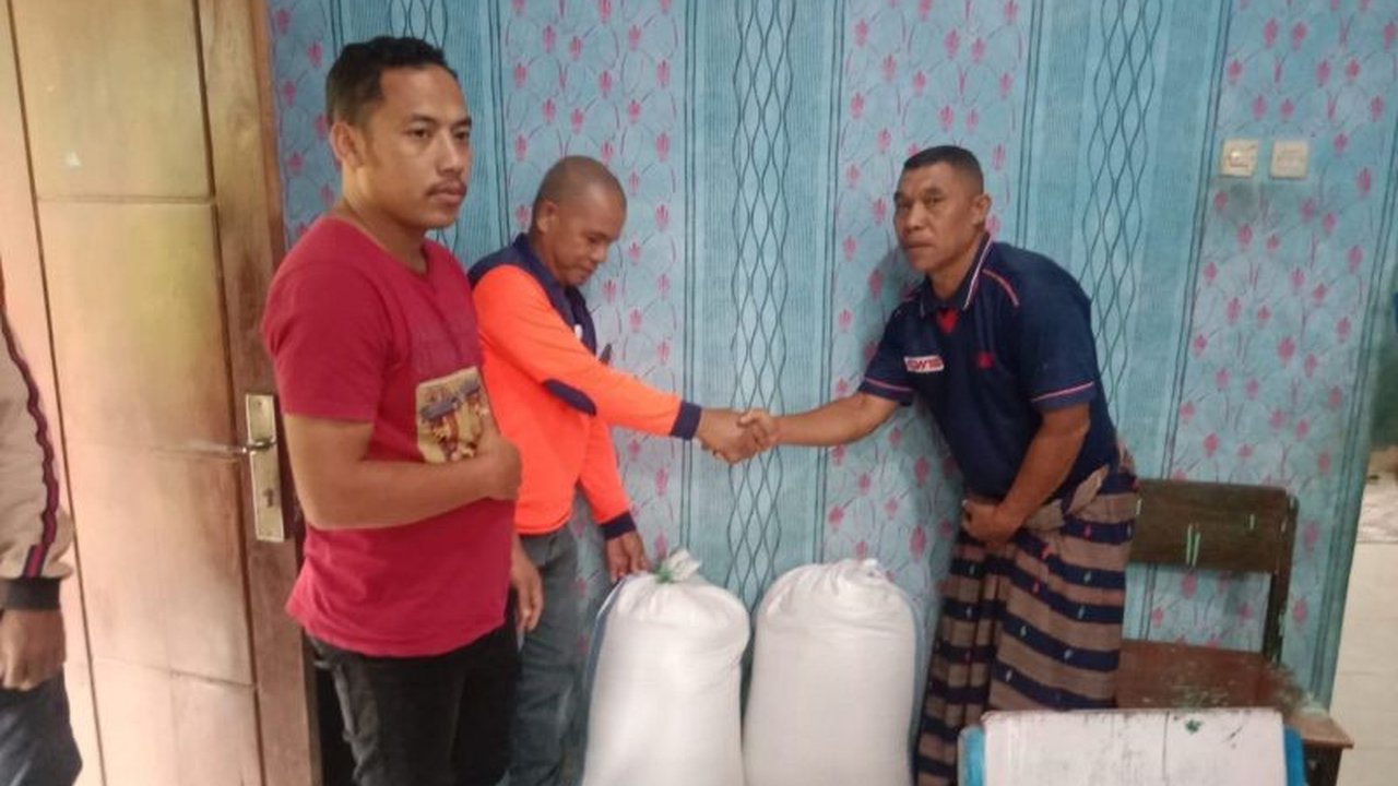 Badan Penanggulangan Bencana Daerah (BPBD) Manggarai Timur, NTT, menindaklanjuti kebakaran rumah di Desa Lento pada 16 Januari 2025, memberikan bantuan, dan mengimbau kewaspadaan warga terhadap bahaya kebakaran.