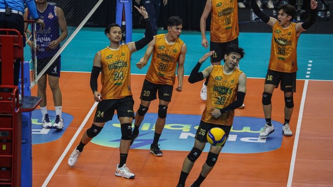 Tim voli Jakarta Bhayangkara Presisi mengalahkan Surabaya Samator dengan skor 3-0 dan berhasil mengamankan posisi kedua klasemen sementara PLN Mobile Proliga 2025 di GOR Ken Arok, Malang.