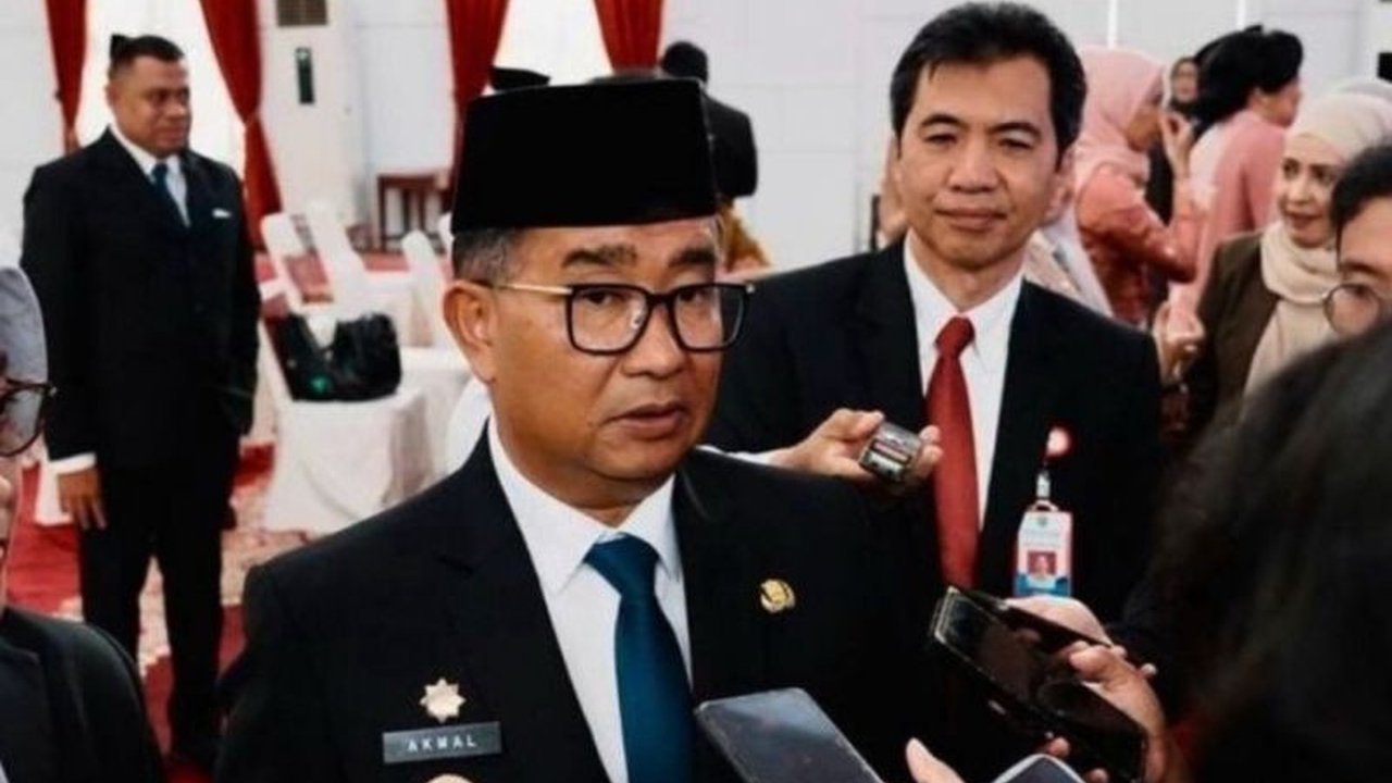 Pemerintah Provinsi Kalimantan Timur (Kaltim) berjuang mendapatkan persetujuan pemerintah pusat untuk menerapkan pajak alat berat, demi meningkatkan Pendapatan Asli Daerah (PAD) yang telah surplus Rp845 miliar di tahun 2024.