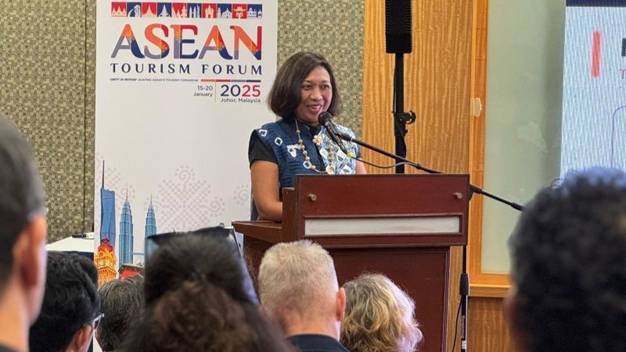 Kementerian Pariwisata Indonesia mempromosikan program wisata baru dan kerja sama lintas batas di Travel Exchange ATF 2025 Malaysia,  menargetkan peningkatan kunjungan wisatawan ASEAN, khususnya dari Johor.