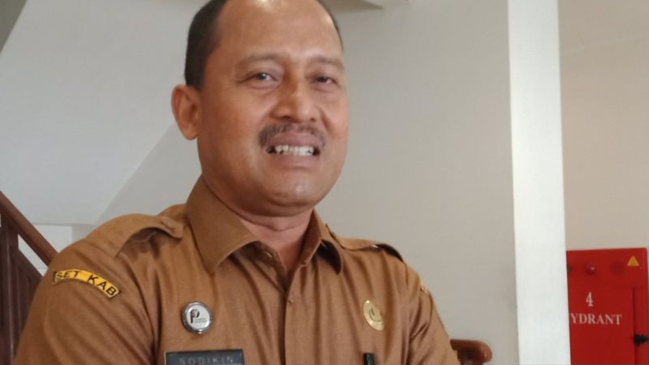 Pemerintah Kabupaten Penajam Paser Utara berupaya maksimalkan penyerapan beras lokal untuk mencegah deflasi, menjaga stabilitas pangan, dan mensejahterakan petani melalui berbagai strategi, termasuk himbauan pembelian beras lokal bagi ASN dan program bang