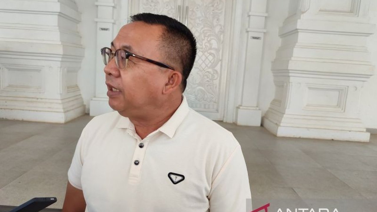 Pemerintah Kota Bengkulu telah membayarkan tunjangan profesi guru (TPG) sebesar Rp17,3 miliar untuk bulan Januari, Juni, Juli, dan Desember 2024, setelah sebelumnya sempat terkendala masalah administrasi.