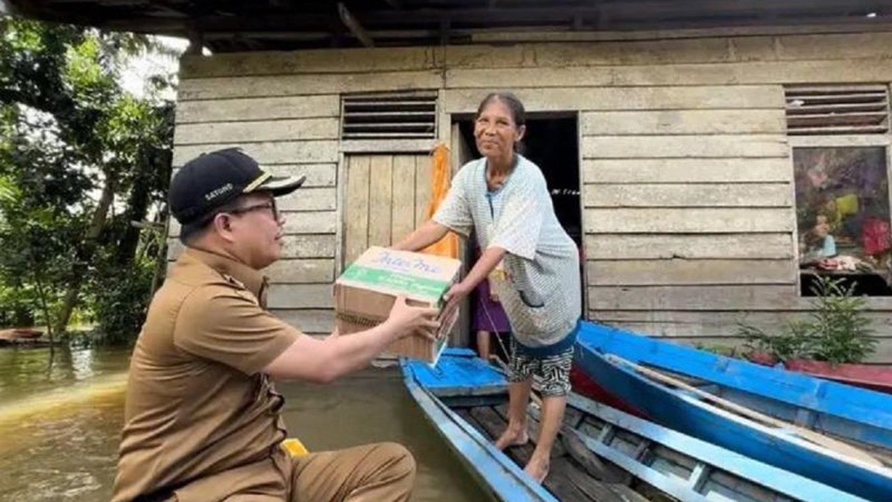 Bupati Sambas mengimbau masyarakat untuk waspada banjir akibat curah hujan tinggi yang melanda beberapa hari terakhir, terutama di wilayah pesisir dan dekat sungai.