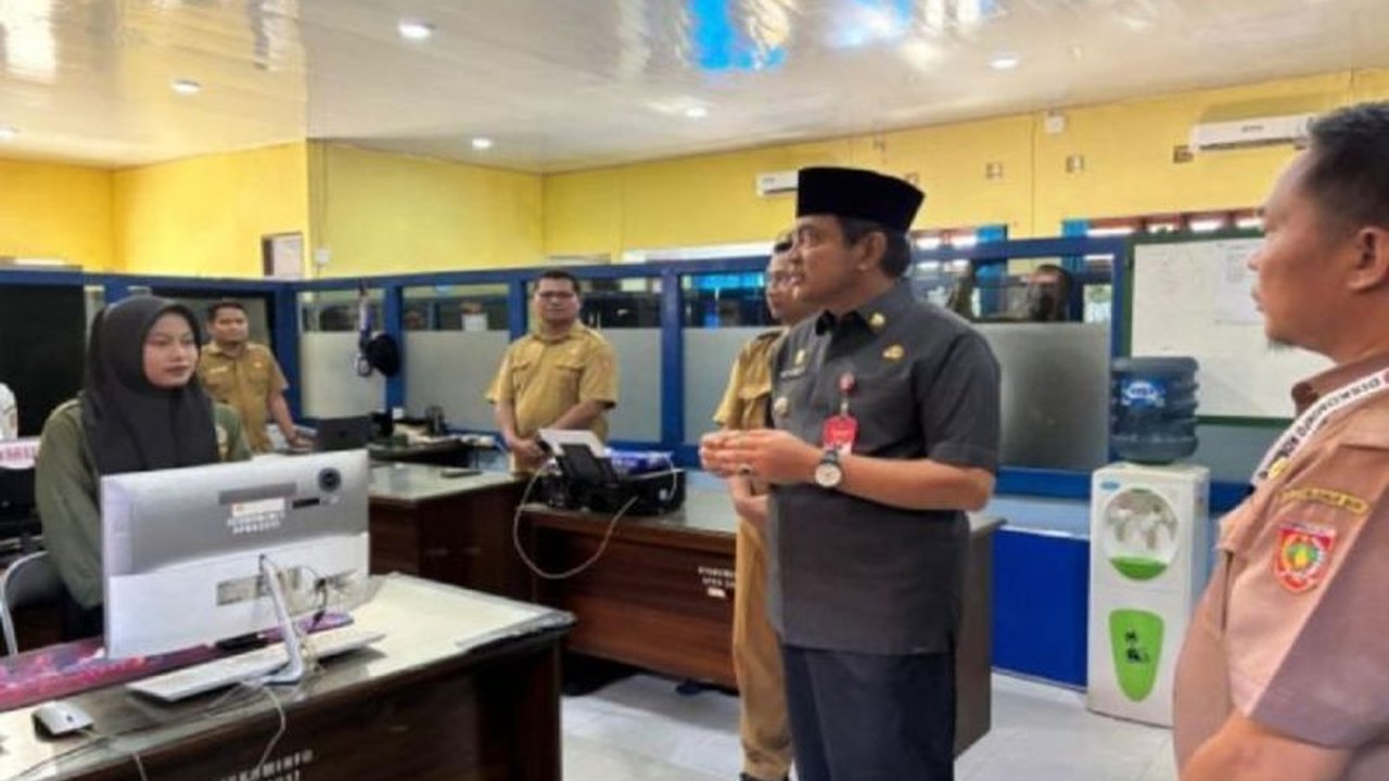 Pemkab Kotawaringin Barat (Kobar) Kalteng perkuat kerja sama dengan media massa demi transparansi pemerintahan dan penyebaran informasi publik yang akurat kepada masyarakat.
