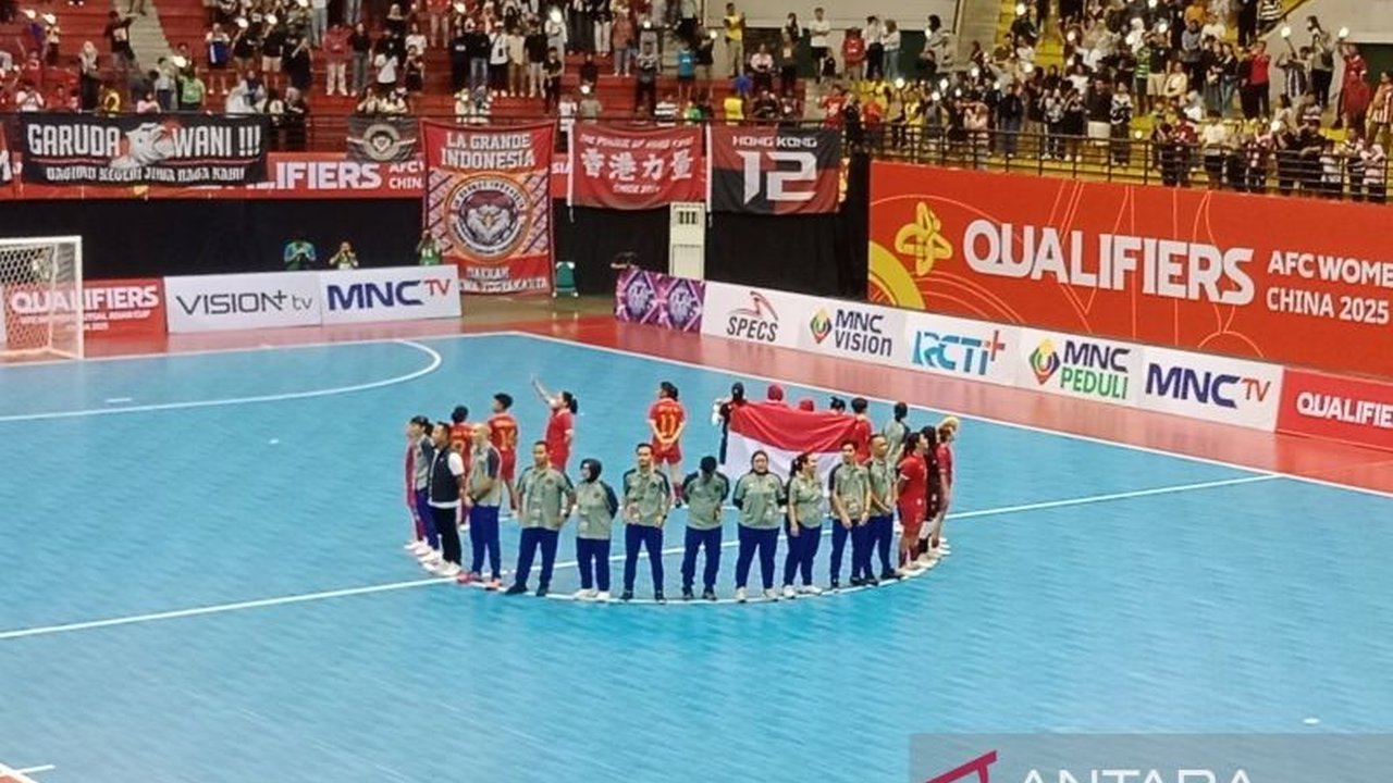 Timnas Futsal Putri Indonesia memastikan tempat di Piala Asia Futsal Putri 2025 setelah menang telak 5-0 atas Hong Kong di laga pamungkas Grup B Kualifikasi Piala Asia Futsal Putri 2025 di Yogyakarta.