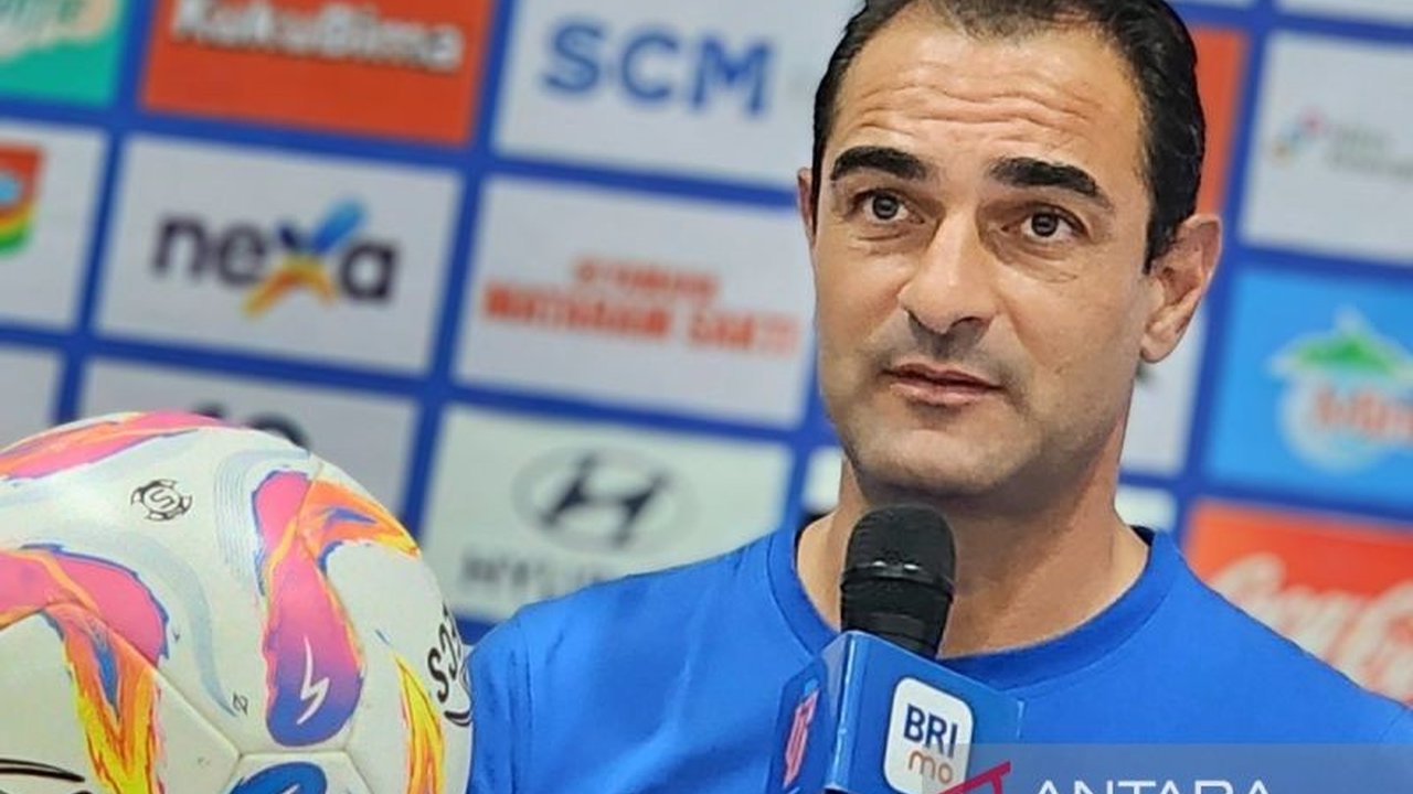 PSIS Semarang, dengan target hasil positif, siap menghadapi Persis Solo dalam laga derbi Jawa Tengah di Stadion Jatidiri Semarang pada 20 Januari 2025, meskipun hasil pertandingan sebelumnya tidak menjadi patokan.