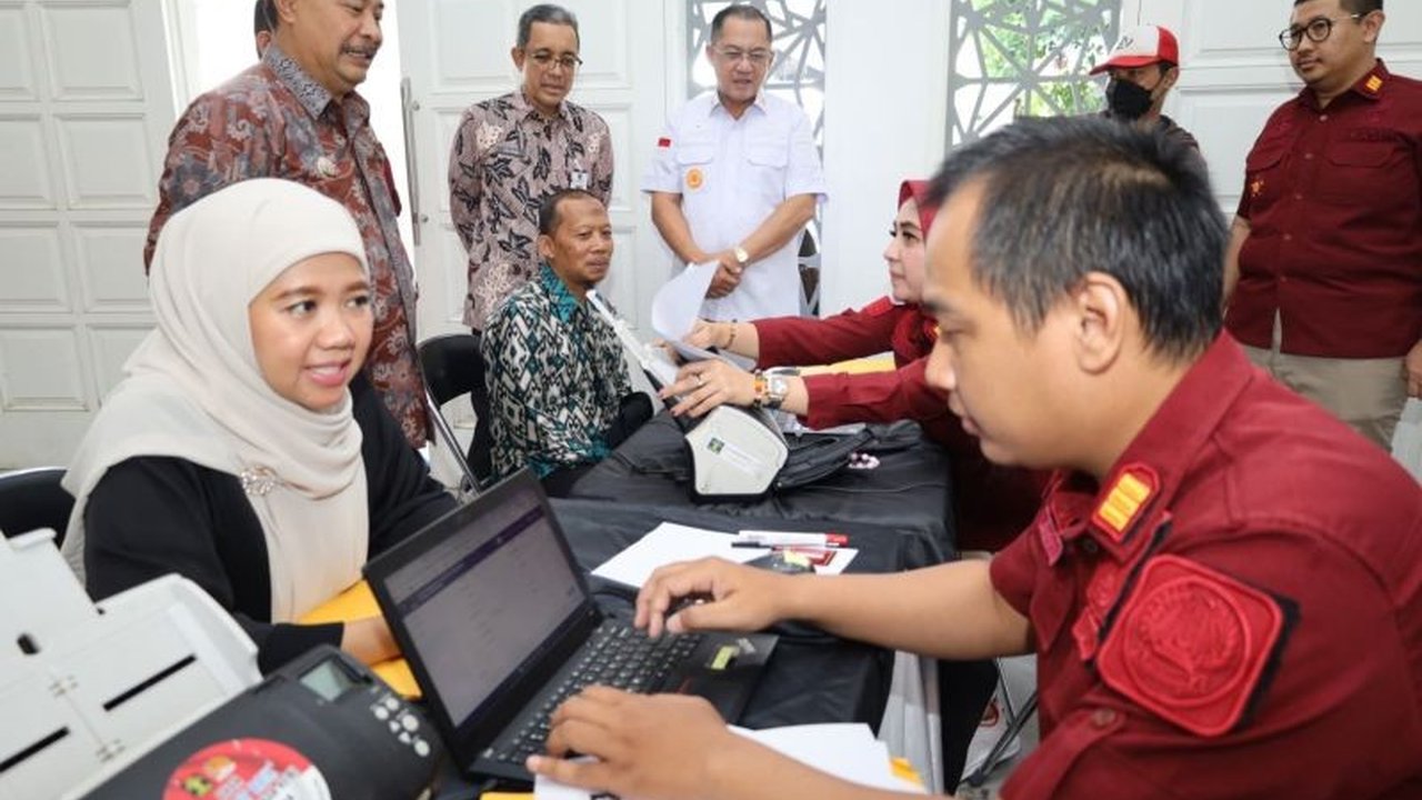 Kementerian Hukum dan HAM (Kemenkumham) berencana membuka Unit Layanan Paspor (ULP) di Garut, Jawa Barat, untuk memudahkan warga mengurus paspor tanpa harus ke Tasikmalaya, ditargetkan beroperasi dalam waktu dekat.
