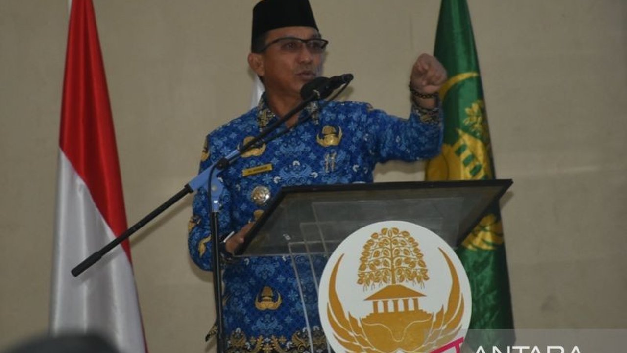 Bupati Belitung Timur menekankan peran Korpri sebagai wadah bagi ASN, melindungi hak-hak mereka, dan menjembatani komunikasi dengan pemerintah daerah, ditandai dengan Muskab III Korpri yang memilih ketua baru periode 2025-2030.
