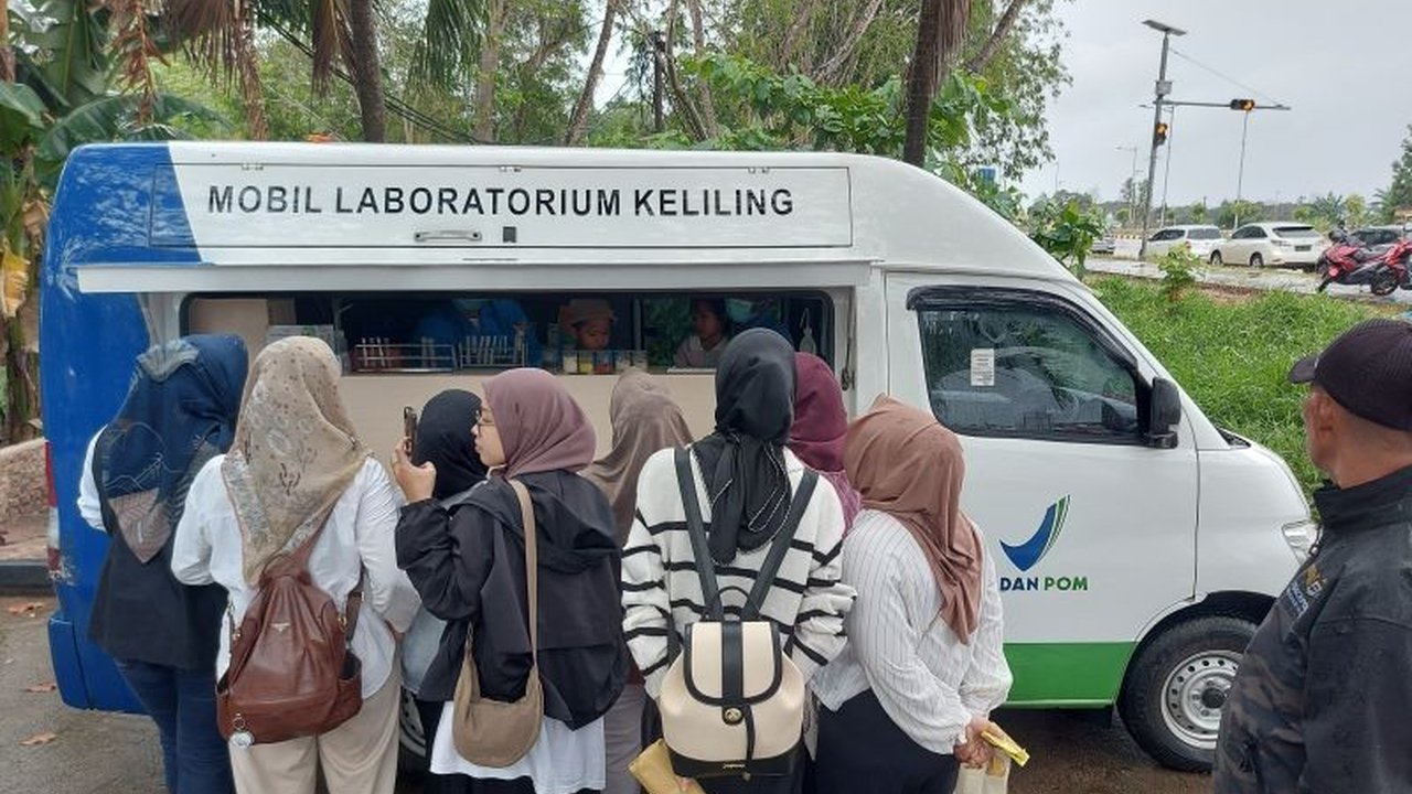 Jelang Imlek 2025, BPOM Kepri gencar awasi peredaran makanan di pusat perbelanjaan dan pasar tradisional untuk memastikan keamanan dan kualitas produk yang dikonsumsi masyarakat.